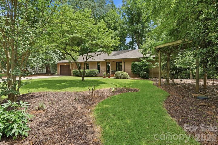 Property Photo: 6 Catawba Ridge Court 6 SC 29710