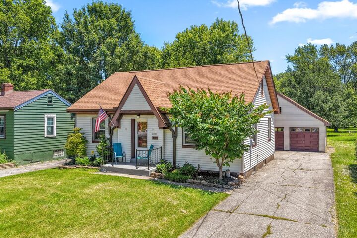 Property Photo: 6916 Kleindale Avenue OH 45231