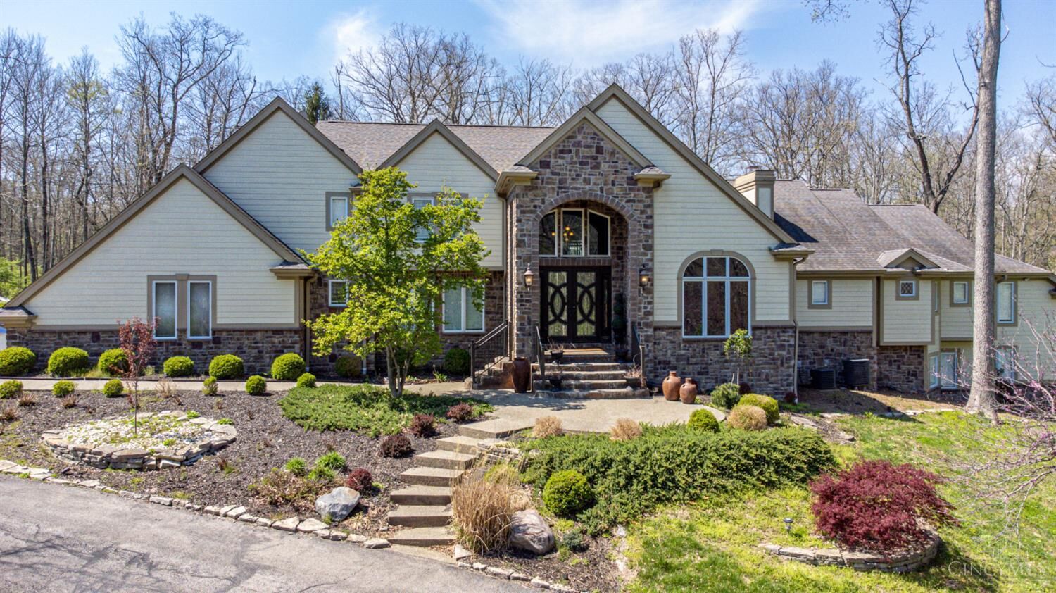Property Photo: 5775 Sugarun Lane OH 45243