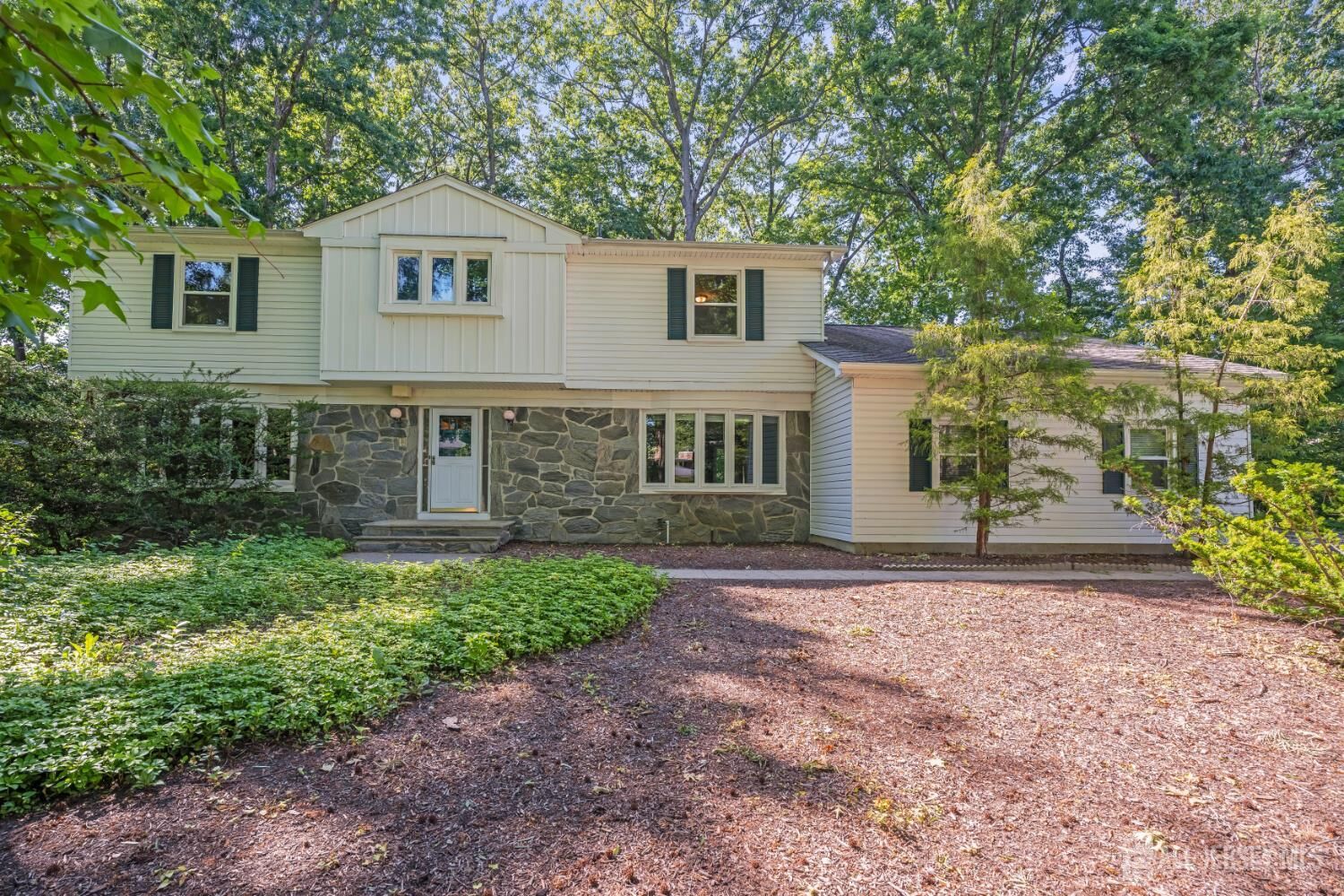 Property Photo:  40 Independence Drive  NJ 08816 