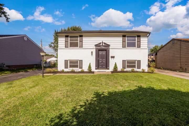 Property Photo:  3883 Edendale Road  OH 43207 