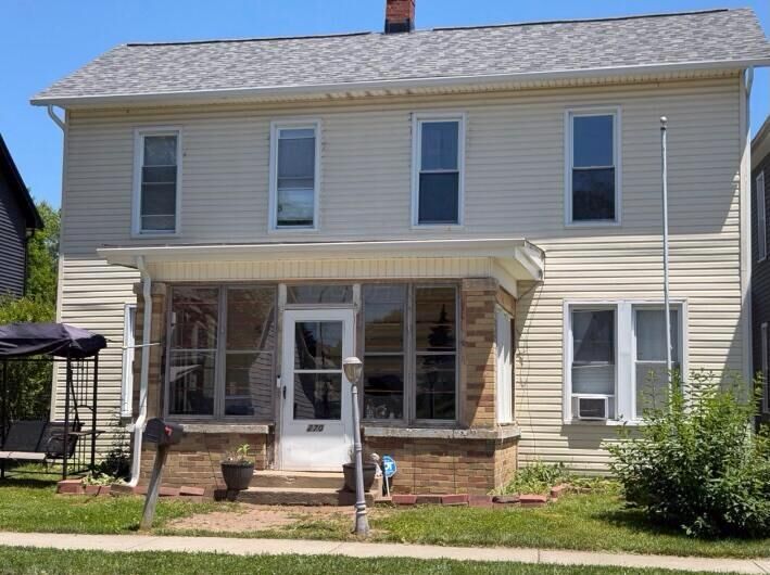 Property Photo:  270 N Walnut Street  OH 43138 