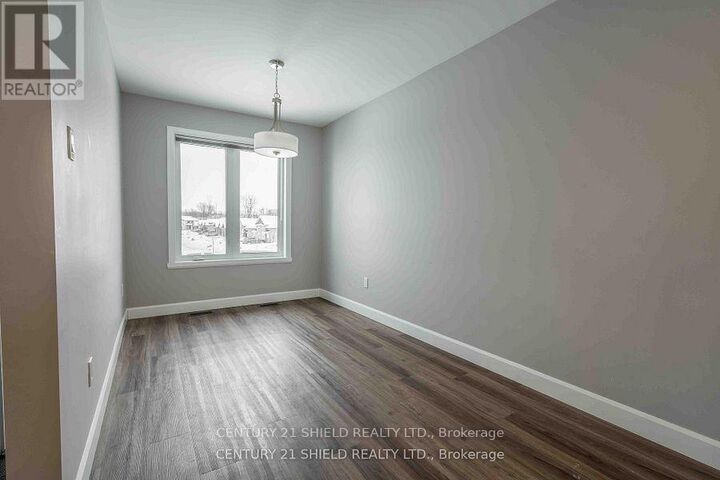 Property Photo:  238 East Ridge Drive  ON K6H 7N2 