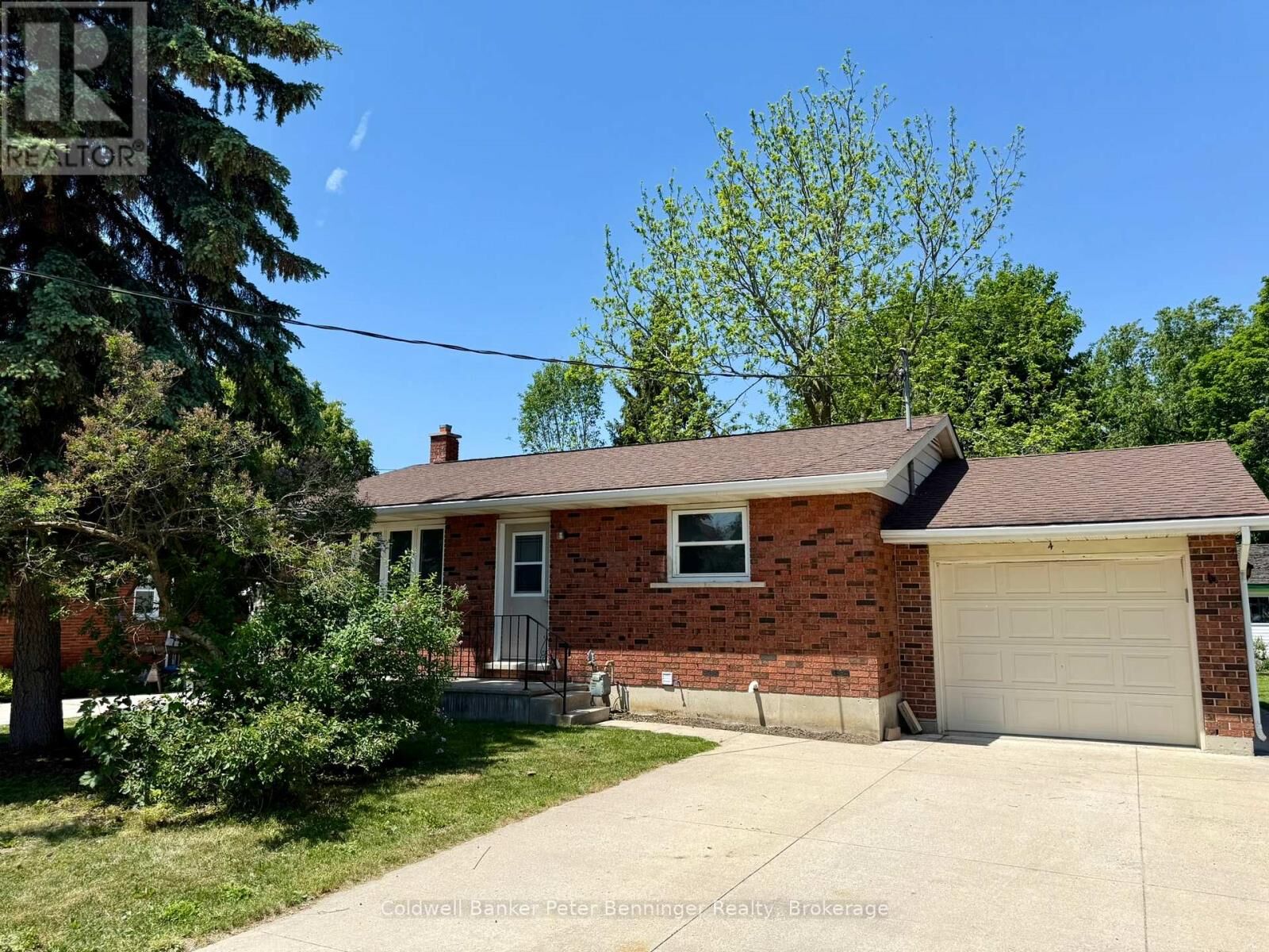 Photo de la propriété: 4 Huron Street ON N0G 2V0