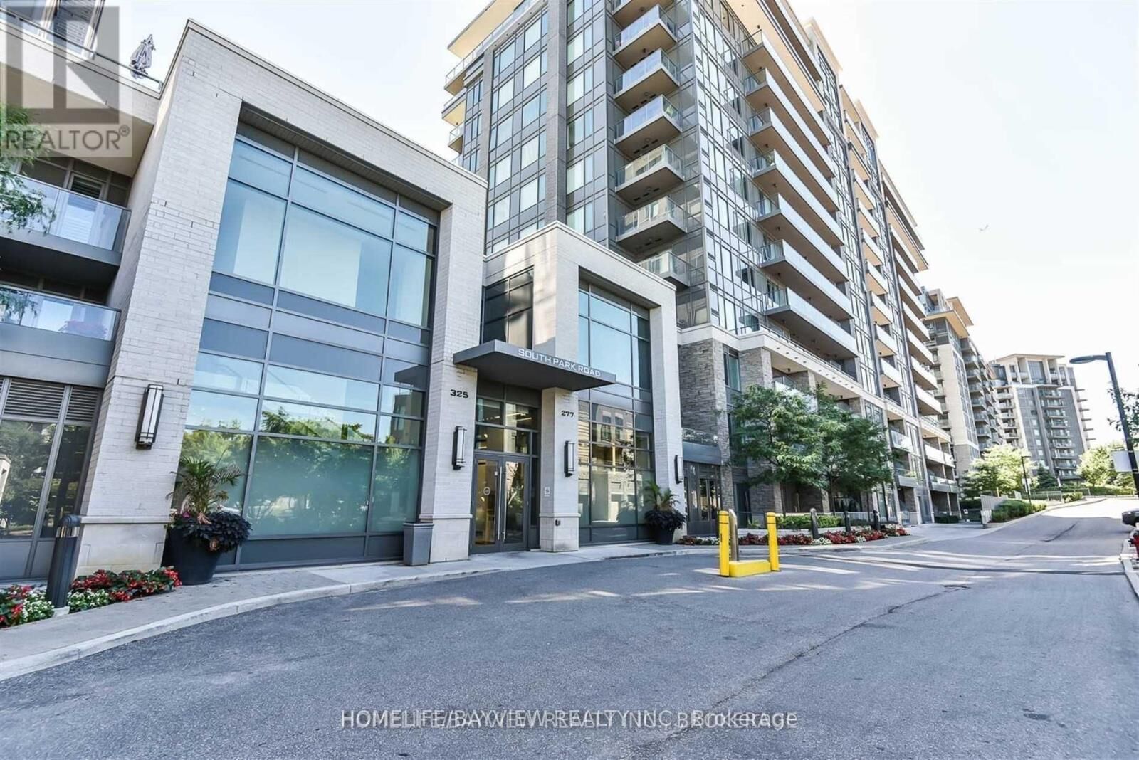 Property Photo:  277 South Park Road 820  ON L3T 0B7 