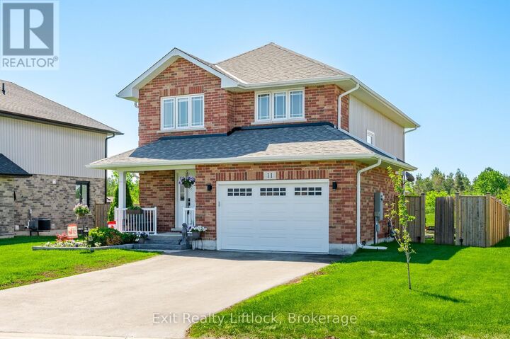 Property Photo:  11 Darrell Drain Crescent  ON K0L 2V0 
