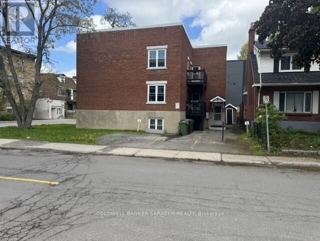 Property Photo:  314 Somerset Street East  ON K1N 6W3 