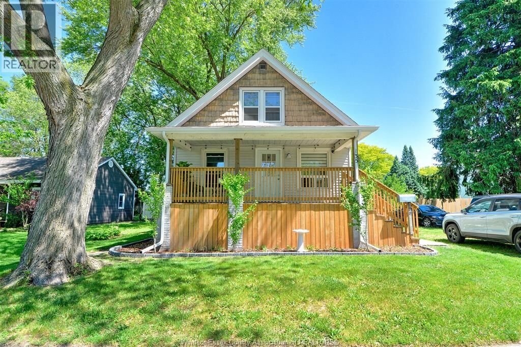 Property Photo:  135 Maple  ON N9J 1N7 