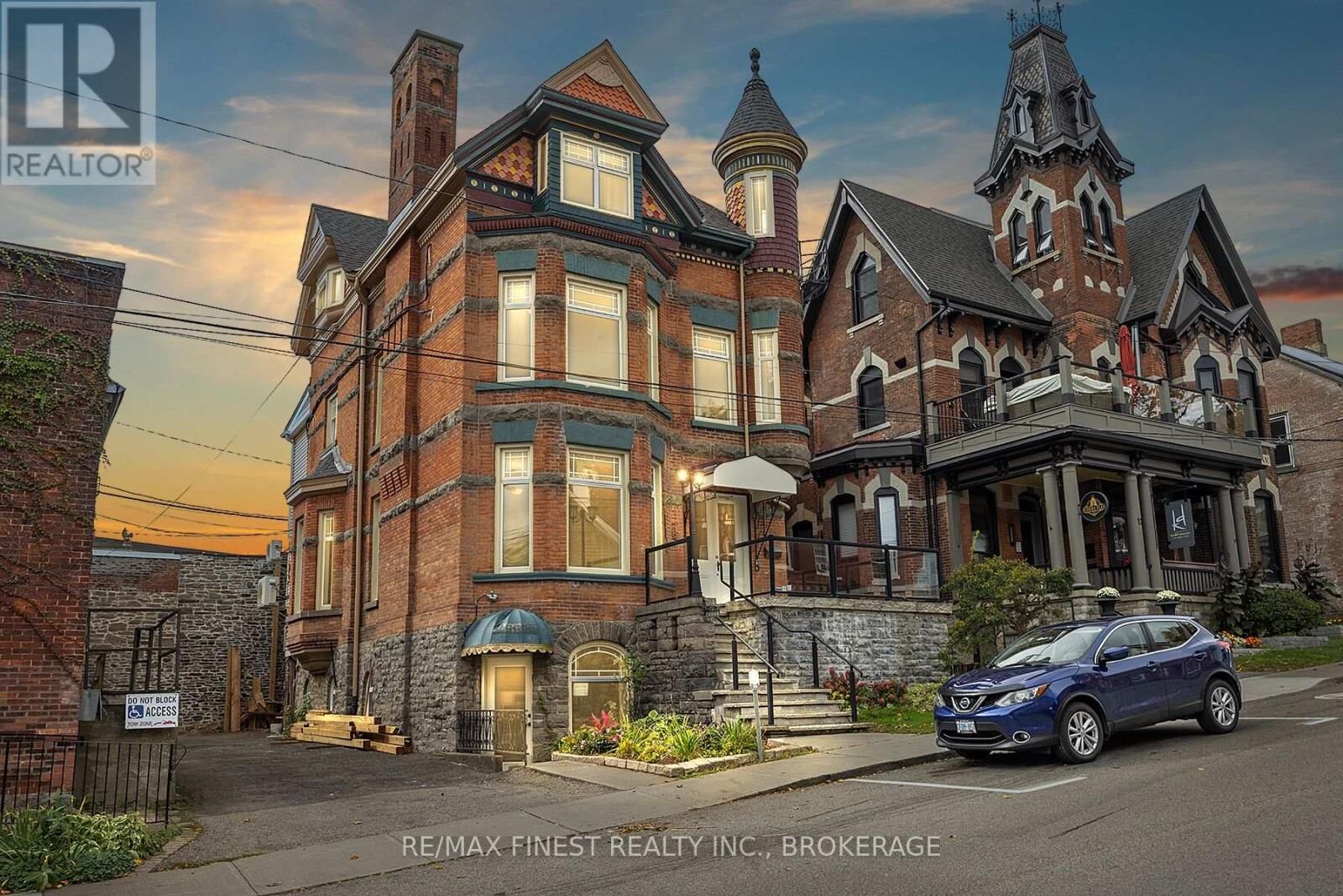 Property Photo:  10 Victoria Avenue  ON K6V 2B1 