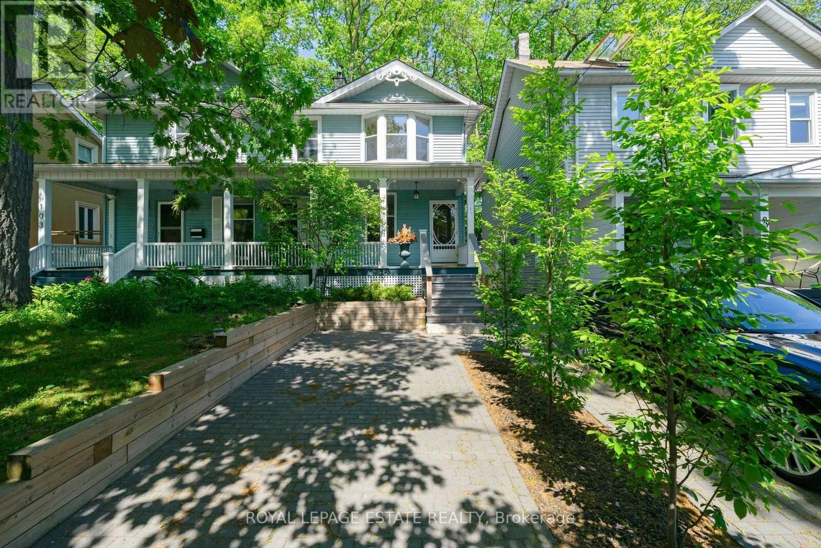 Property Photo:  101 Silver Birch Avenue  ON M4E 3L3 