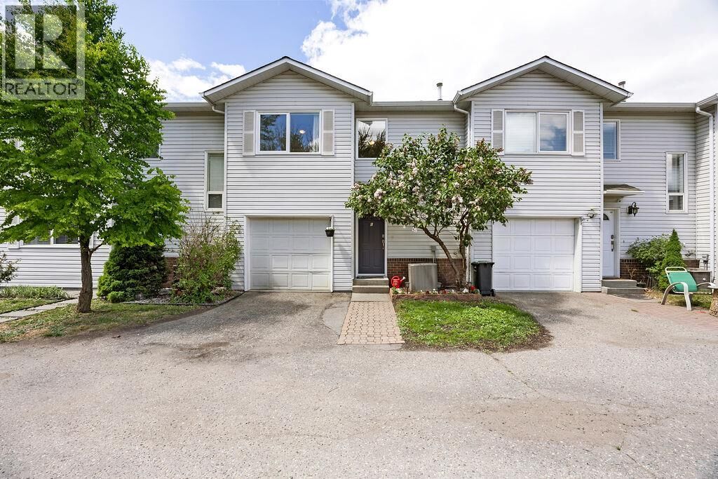 Property Photo:  4008 24 Avenue Unit E  BC V1T 1M2 