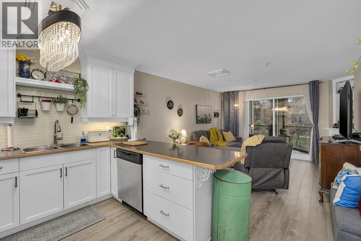 Property Photo:  1965 Pandosy Street 103  BC V1Y 1R9 