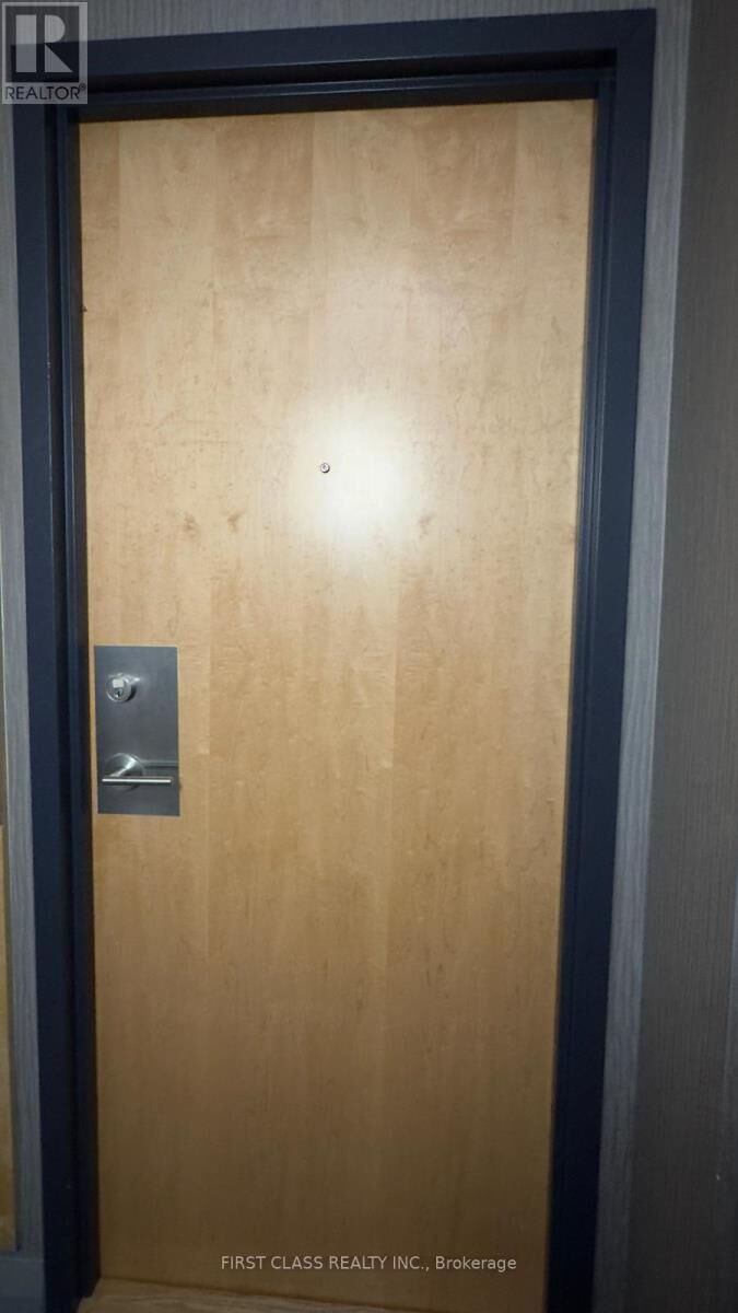 Property Photo:  50 Brian Harrison Way 3309  ON M1P 5J4 