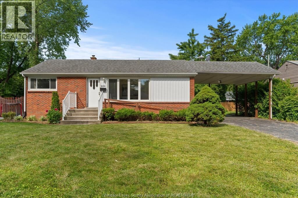 Property Photo:  3209 Dandurand Avenue  ON N9E 2E9 