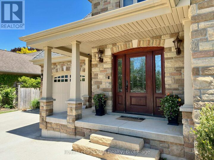 Property Photo: 241 4th Street Crescent ON N4N 3S9