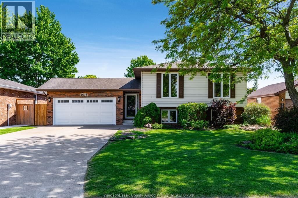 Property Photo:  1615 Elmwood Avenue  ON N9C 1Y6 