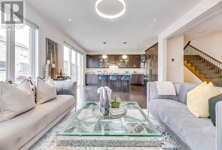 Property Photo:  953 Logan Drive  ON L9T 7E7 