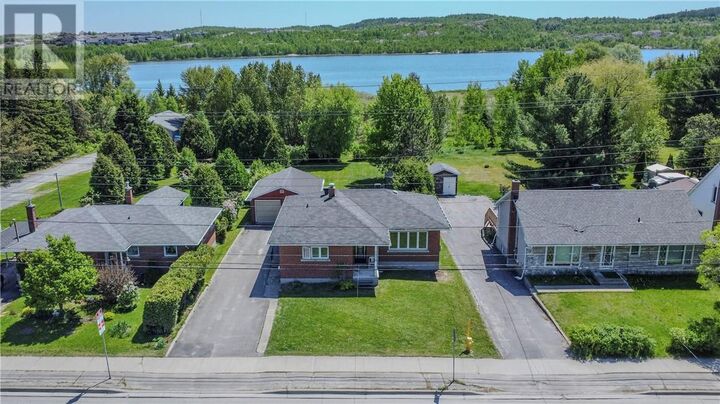 Property Photo:  1828 Southview Drive  ON P3E 2M2 