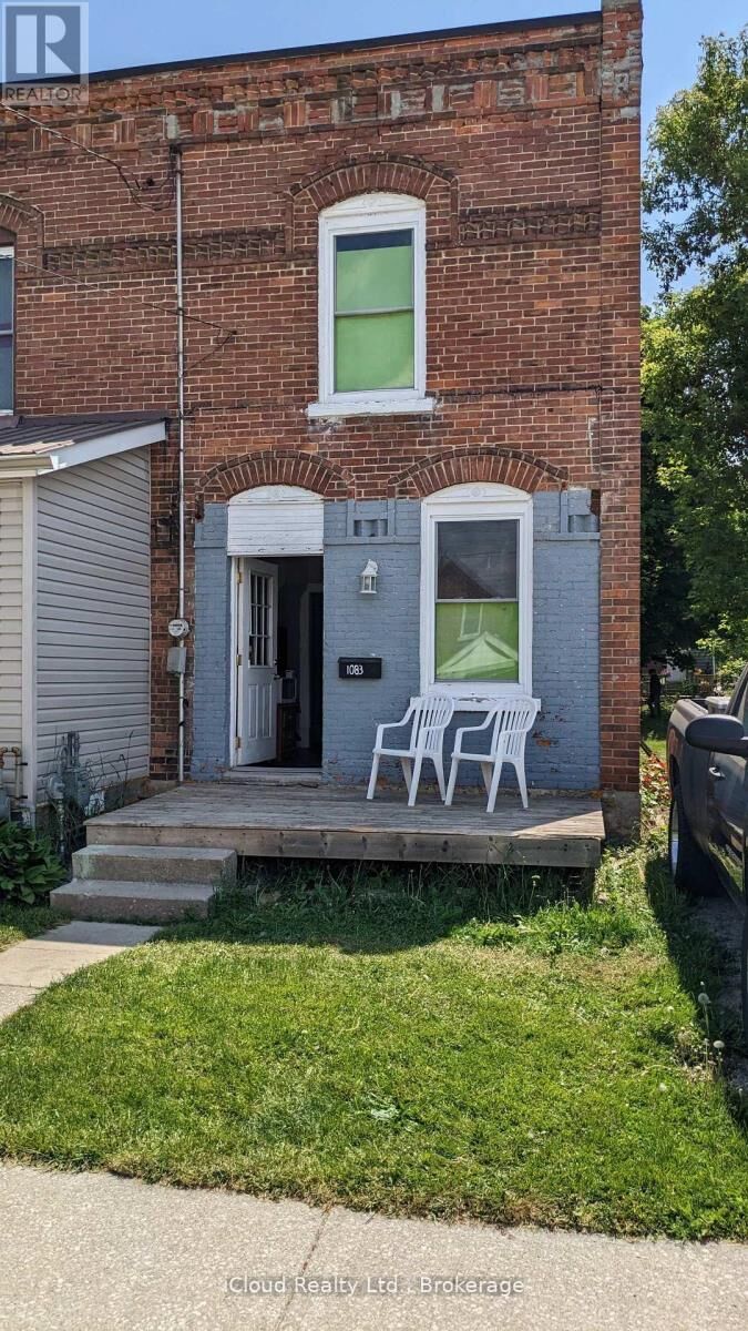 Property Photo:  1083 3rd A Avenue East  ON N4K 2L1 