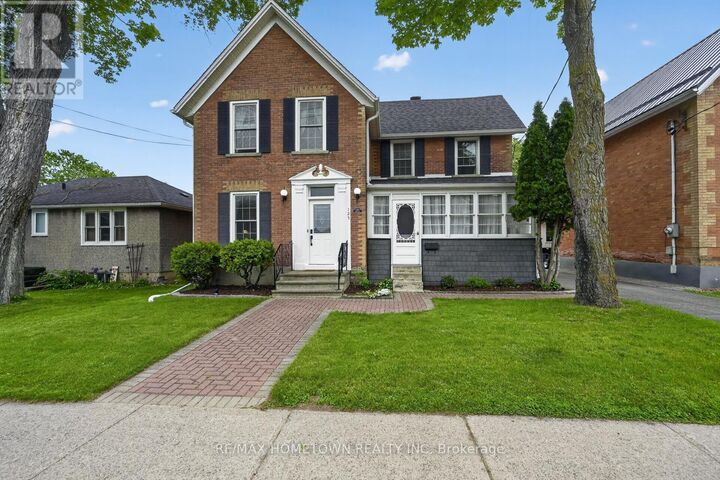 125 Park Street — photo 1