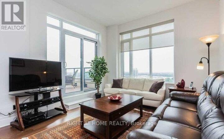 Property Photo: 151 Upper Duke Crescent Ph03 ON L6G 0E1