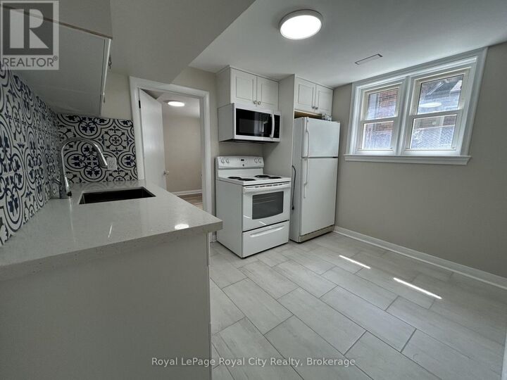 Property Photo:  109 Northumberland Street C  ON N1H 3B1 