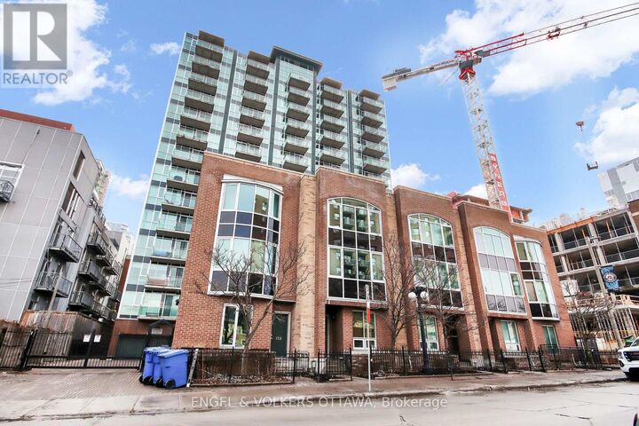 Property Photo:  134 York Street 607  ON K1N 1K8 