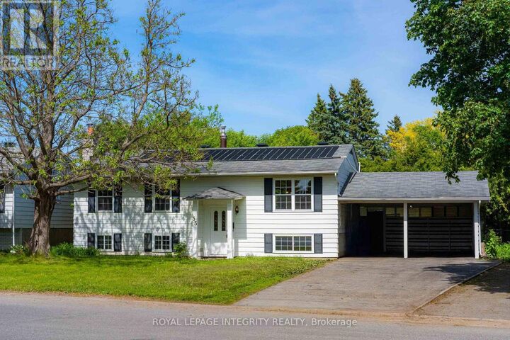 Property Photo:  53 Overlake Drive  ON K2E 5V4 
