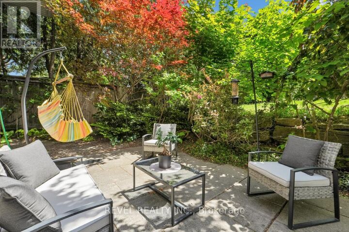 Property Photo:  144 Monterey Drive  ON K2H 7A8 