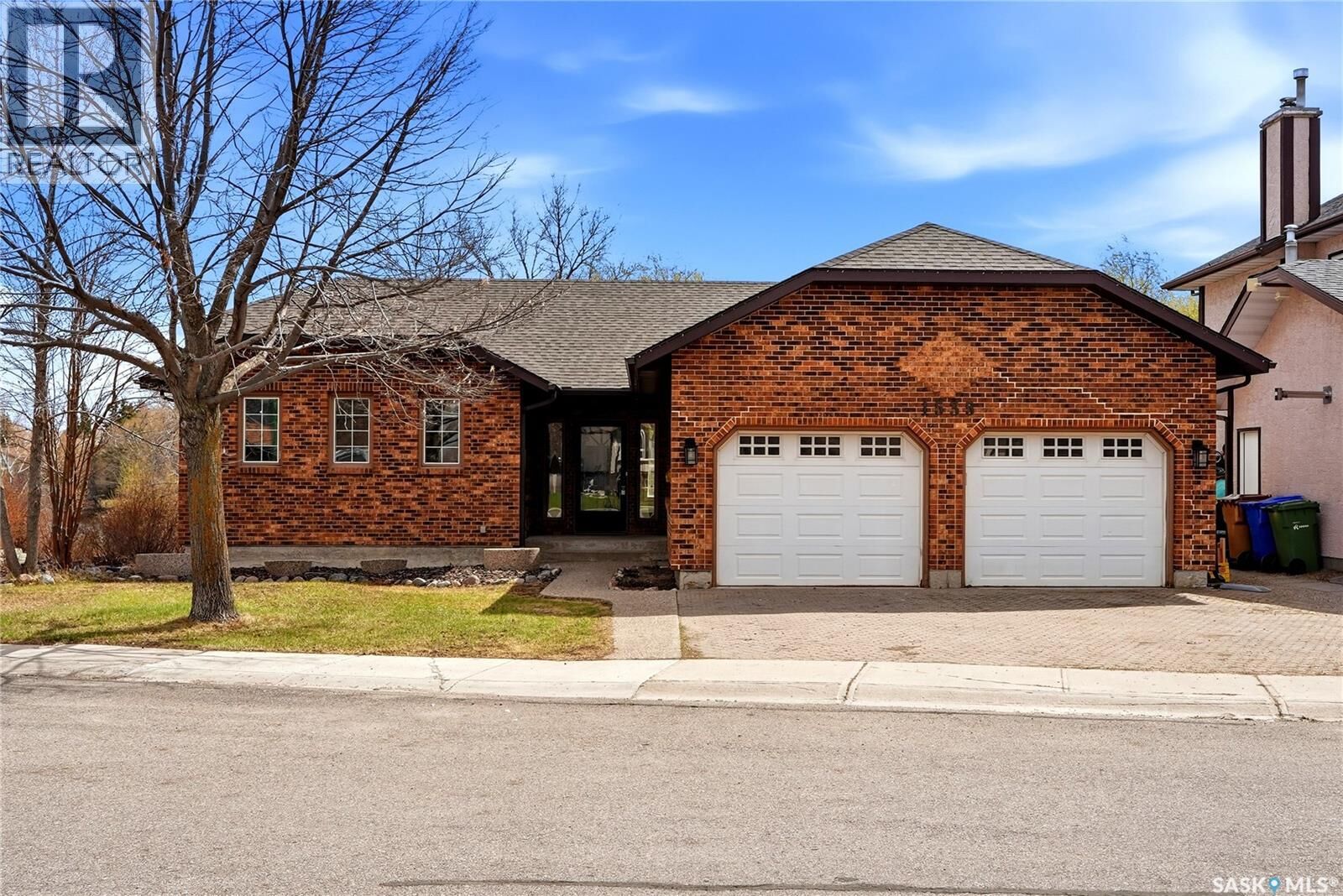 Property Photo:  1535 Lee Grayson Crescent N  SK S4X 3Z9 