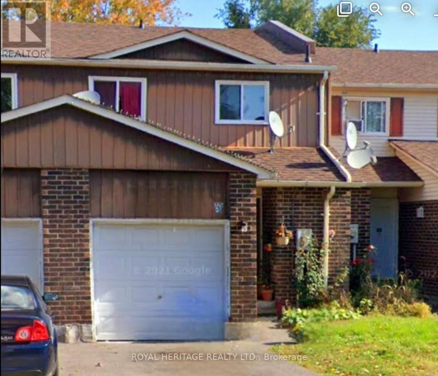 Photo de la propriété:  725 Cricklewood Drive 5  ON L1K 1R5 