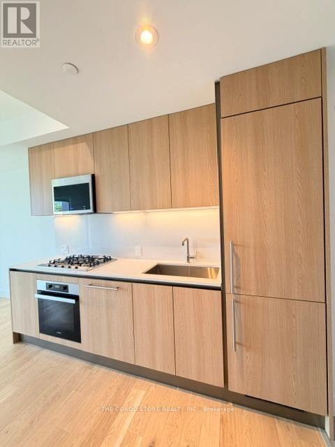 Property Photo:  1414 Bayview Avenue 504  ON M4G 3A7 
