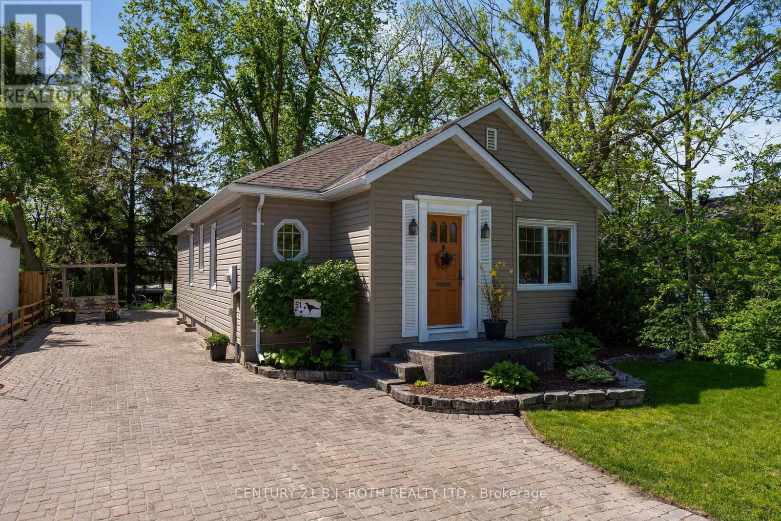Property Photo:  51 Henry Street  ON L4N 1C6 