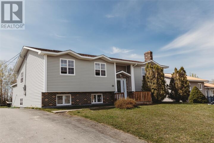 Property Photo:  64 Bennett Drive  NL A1V 1M9 