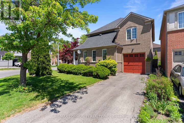 Property Photo:  86 Armitage Crescent  ON L1T 4K9 