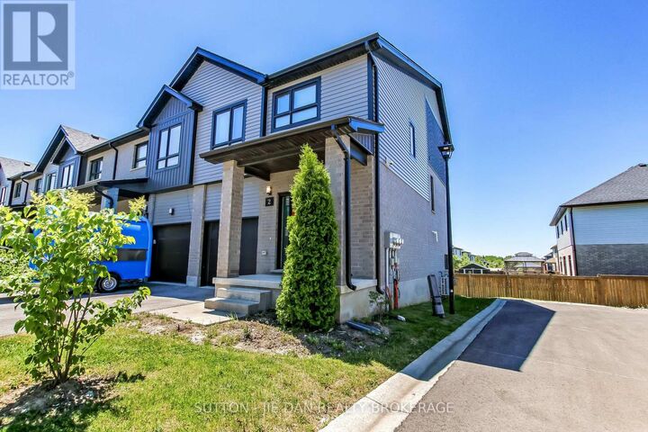 819 Kleinburg Drive 2 — photo 1