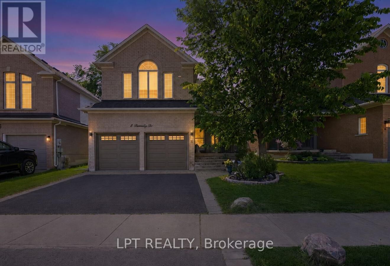 Property Photo:  8 Burnaby Drive  ON L4P 3Z1 