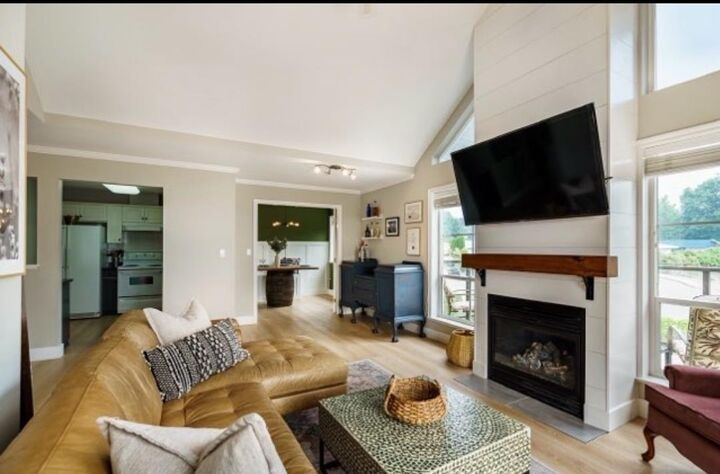 Property Photo:  33150 4th Avenue 305  BC V2V 7A3 