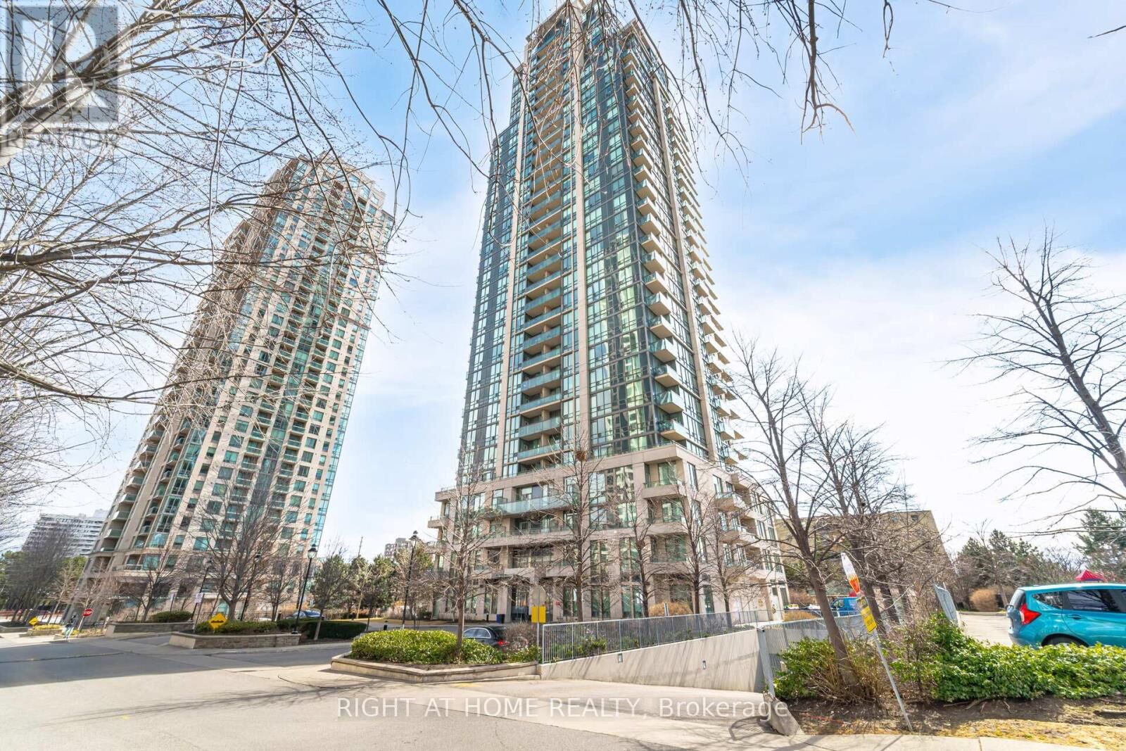 Property Photo:  3515 Kariya Drive 608  ON L5B 0C1 