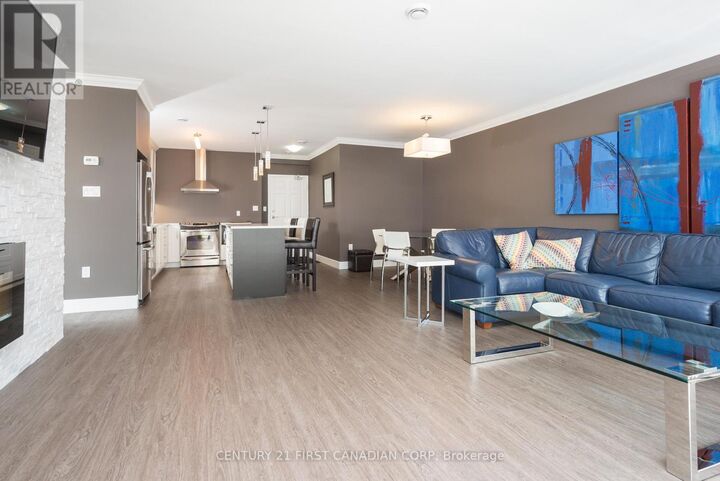 Property Photo:  544 Talbot Street 904  ON N6A 0A8 