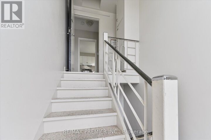Property Photo: 319 Wilmington Avenue #3 ON M3H 5K9