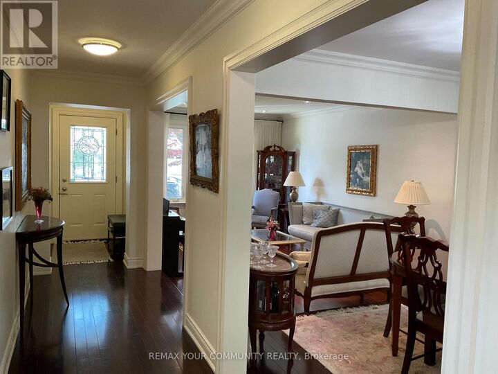 Property Photo:  111 Springhead Gardens  ON L4C 5C3 