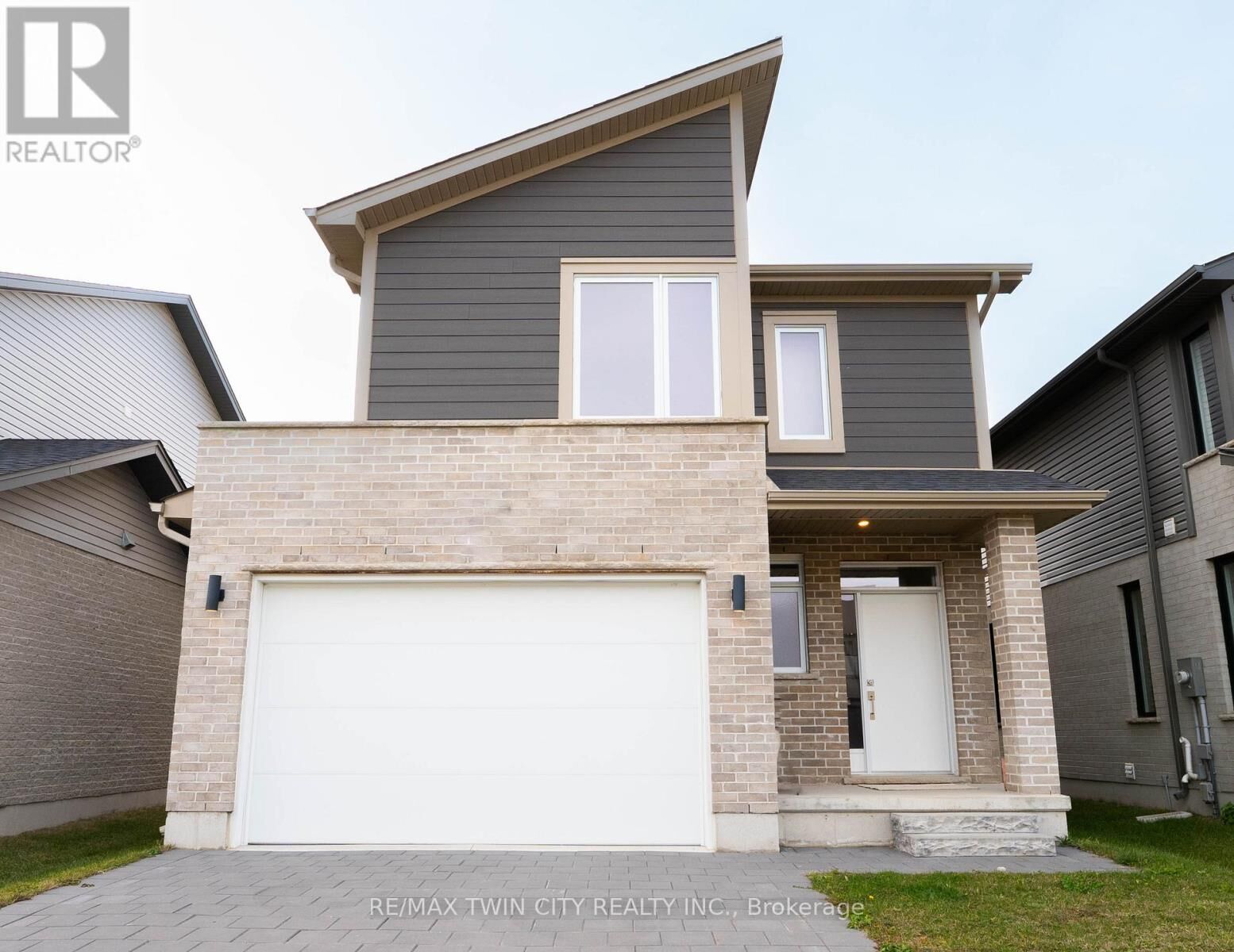 Property Photo:  2294 Southport Crescent  ON N6M 0H9 