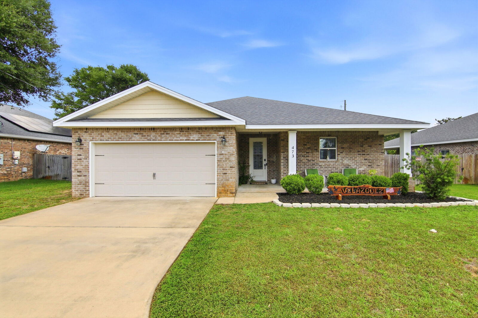 Property Photo: 473 Sara Avenue FL 32569
