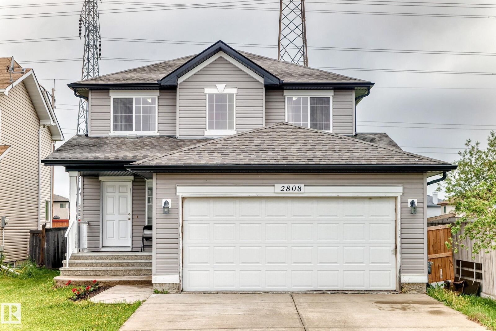 Property Photo:  2808 36 Avenue NW  AB T6T 0H7 