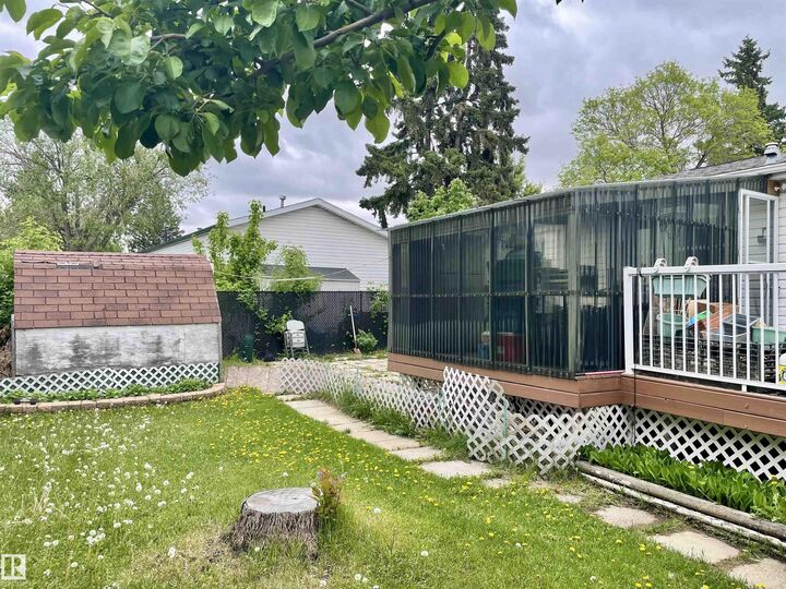 Property Photo:  73 Willow Park Estates  AB T9E 5R5 