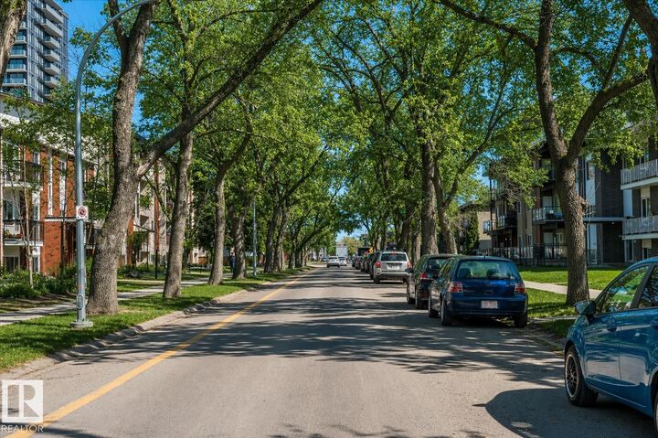 Property Photo:  10520 80 Avenue NW 308  AB T6E 1V3 