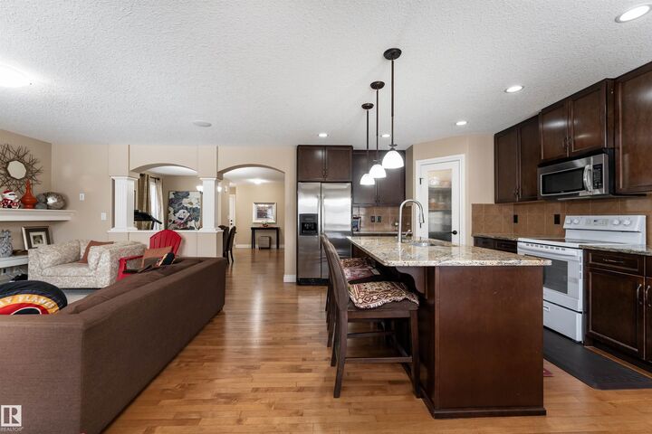 Property Photo:  729 37A Avenue NW  AB T6T 0S2 