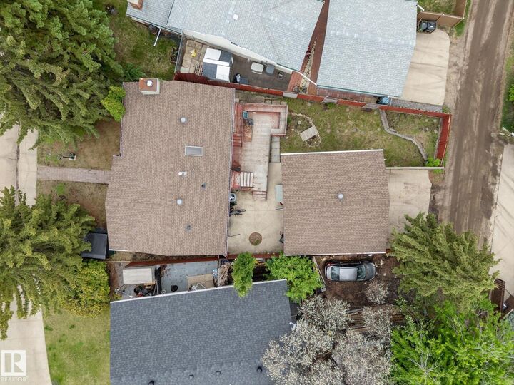 Property Photo:  168 Clareview Road NW  AB T5A 3Y3 