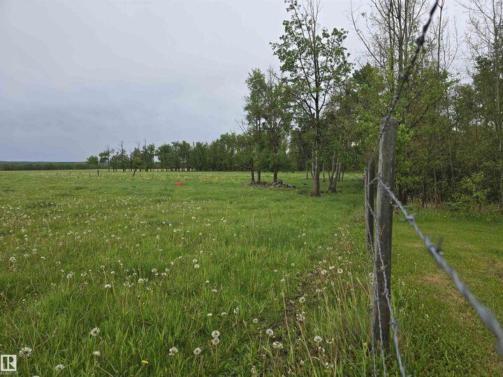 Property Photo:  465051 Rge Road 41  AB T0C 2X0 